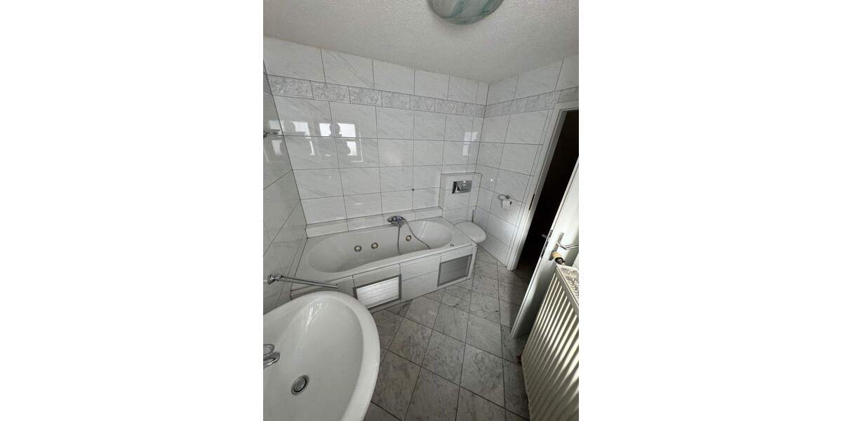 Reihenmittelhaus Ludwigshafen Ruchheim - 5 Zimmer, 125 m&sup2;, 1.680&euro; | Angebot:25822304