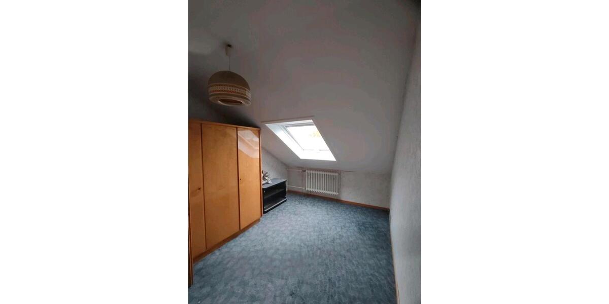 Dachgeschoßwohnung Künzell - 3 Zimmer, 65 m&sup2;, 700&euro; | Angebot:24946551