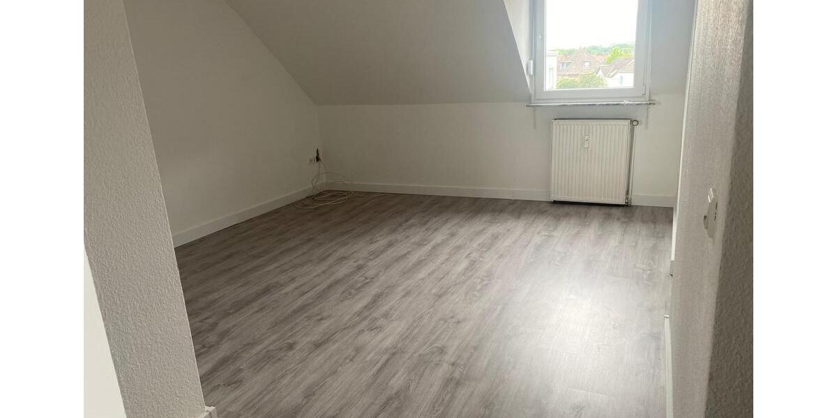 Dachgeschoßwohnung Herne Sodingen - 2 Zimmer, 65 m&sup2;, 550&euro; | Angebot:25094609