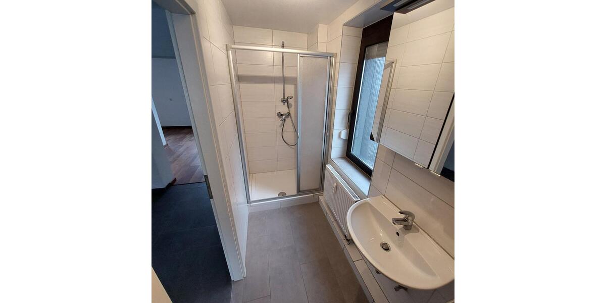 Dachgeschoßwohnung Saarbrücken West - 2 Zimmer, 55 m&sup2;, 430&euro; | Angebot:24786336