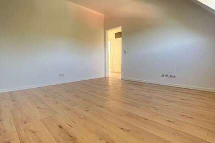 Helle sanierte 3-Zimmer-Dachgeschosswohnung in St. Ingbert-Rentrisch - Wohnung Sankt Ingbert | Angebot:27053628