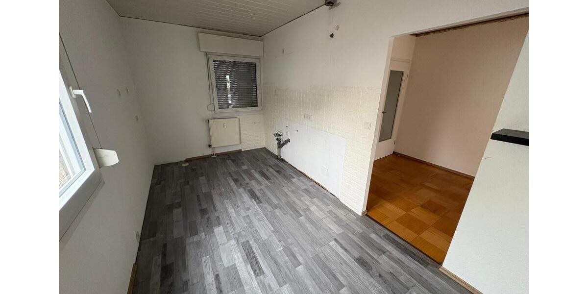 Erdgeschoßwohnung Sankt Ingbert - 3 Zimmer, 120 m&sup2;, 900&euro; | Angebot:25230913