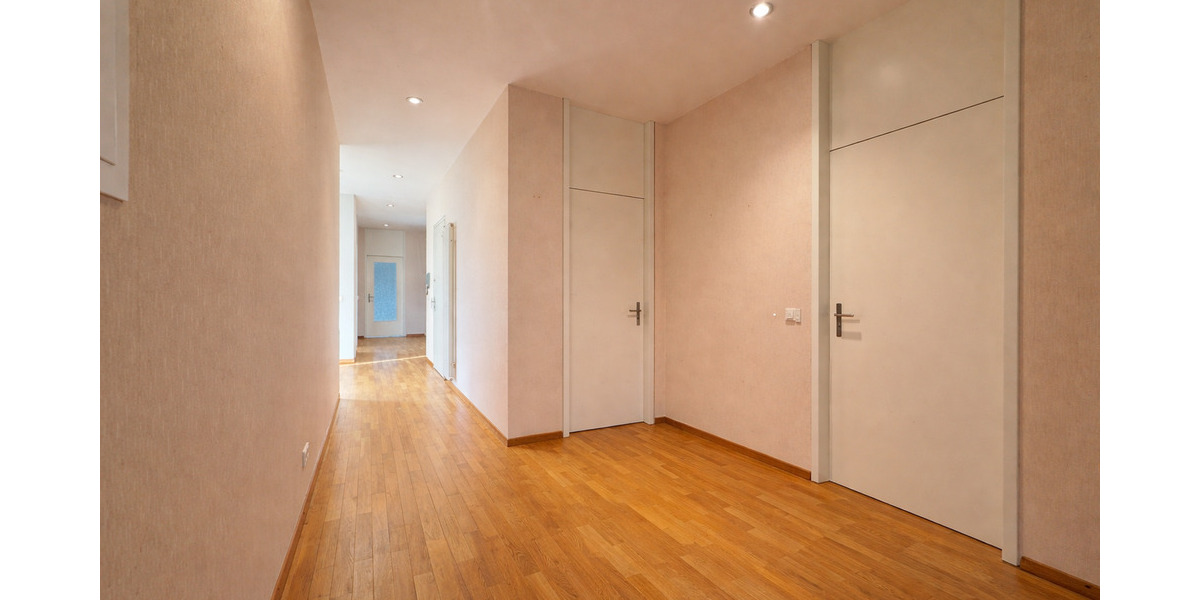 Etagenwohnung München Untergiesing-Harlaching - 4 Zimmer, 200 m&sup2;, 3.590&euro; | Angebot:25743007