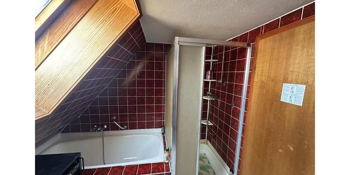 Dachgeschoßwohnung Gengenbach - 4 Zimmer, 110 m&sup2;, 650&euro; | Angebot:26238396