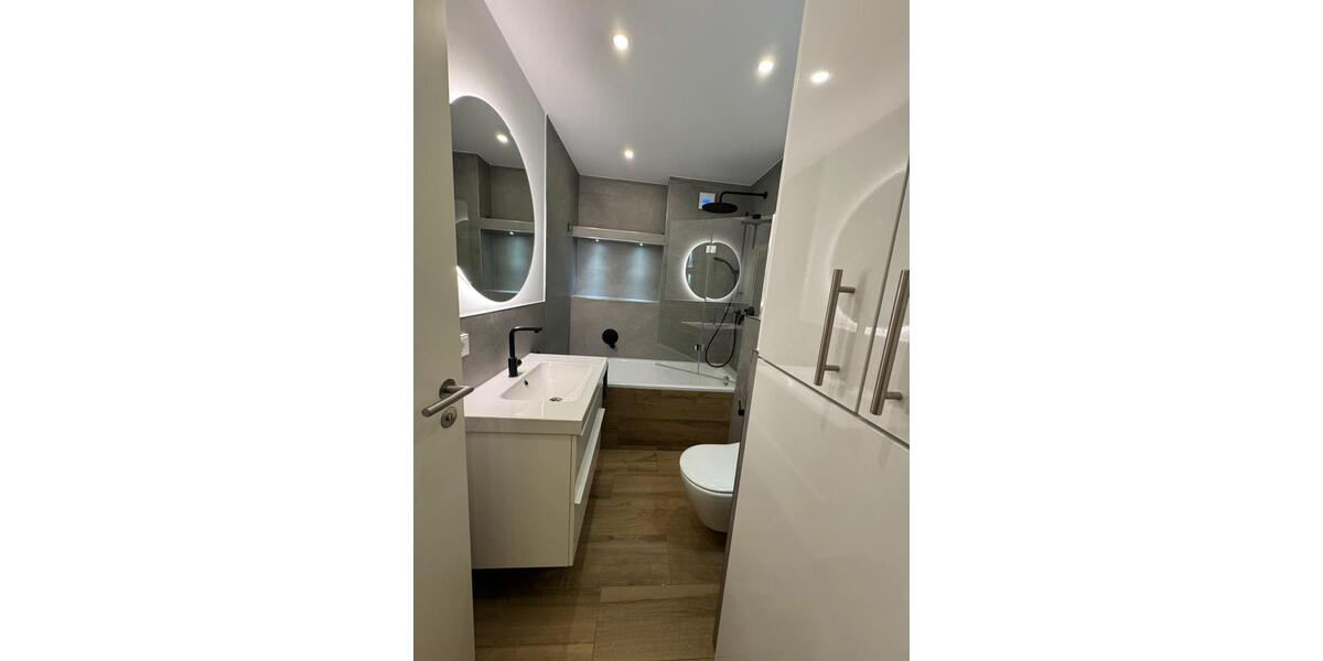 Etagenwohnung Grevenbroich Neuenhausen - 2 Zimmer, 56 m&sup2;, 867&euro; | Angebot:24570928