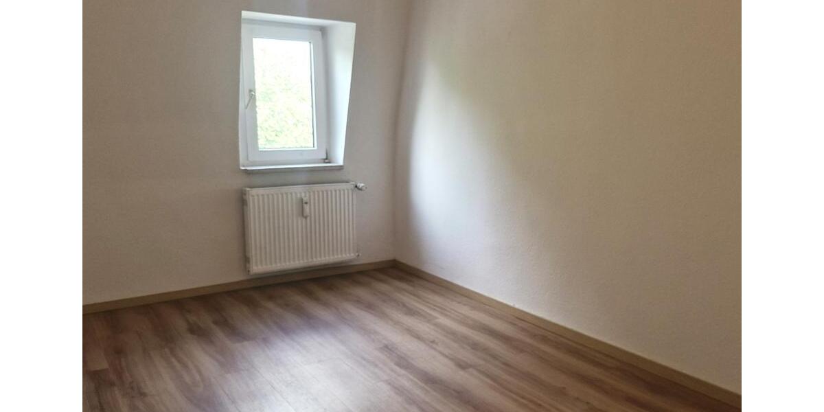 Dachgeschoßwohnung Wilkau-Haßlau Haßlau - 2 Zimmer, 63 m&sup2;, 378&euro; | Angebot:23183673