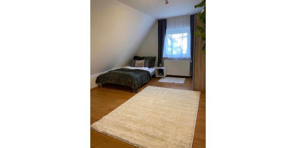 Etagenwohnung Röhrmoos - 7 Zimmer, 105 m&sup2;, 700&euro; | Angebot:24689920