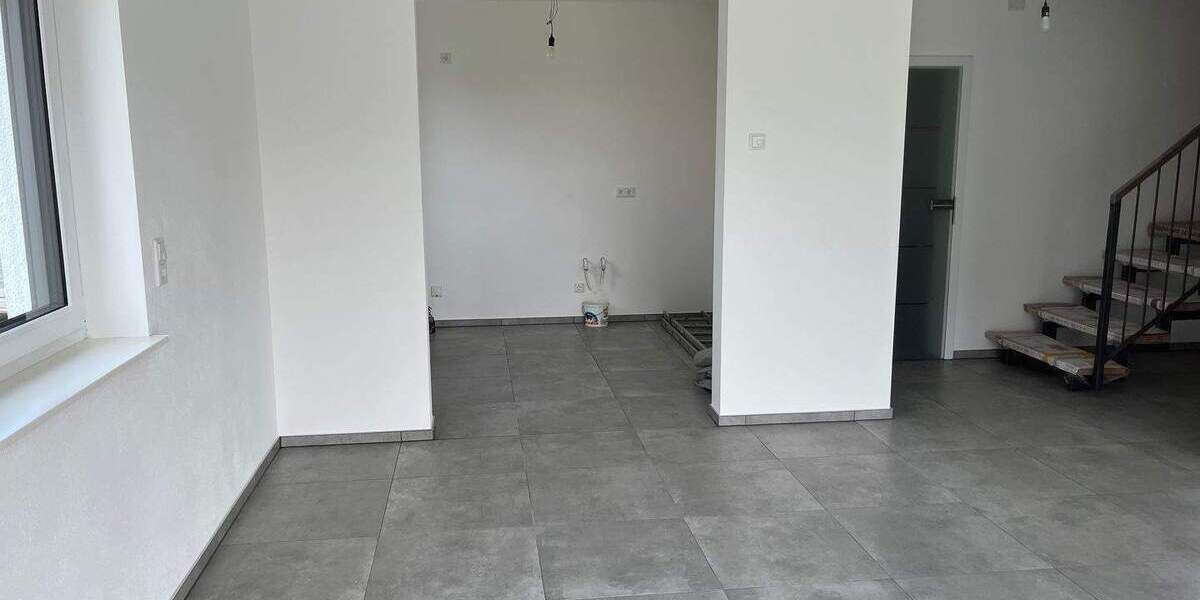 Doppelhaushälfte Markt Erlbach Eschenbach - 5 Zimmer, 121 m&sup2;, 1.690&euro; | Angebot:24967176