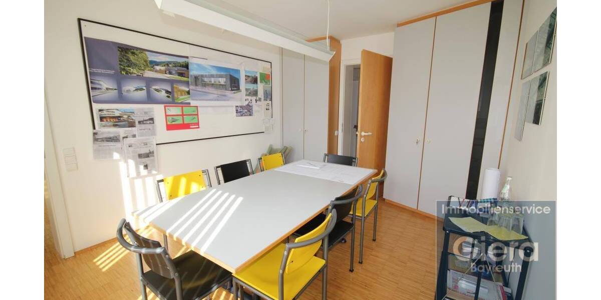 Gewerbeobjekt Warmensteinach - 5 Zimmer, 135 m&sup2;, 945&euro; | Angebot:24024973