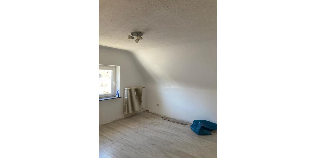 Dachgeschoßwohnung Losheim am See - 2 Zimmer, 50 m&sup2;, 400&euro; | Angebot:26560633