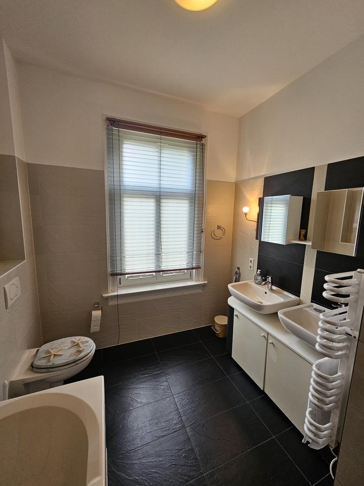 Wohn(t)raum in bester Lage | Garten | Balkon | Carport | Kamin uvm. zimmer