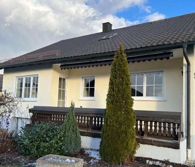 Einfamilienhaus Schwandorf - 3 Zimmer, 90 m&sup2;, 850&euro; | Angebot:24855306