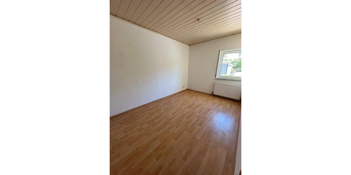 Erdgeschoßwohnung Ortenberg - 3 Zimmer, 80 m&sup2;, 900&euro; | Angebot:26283667