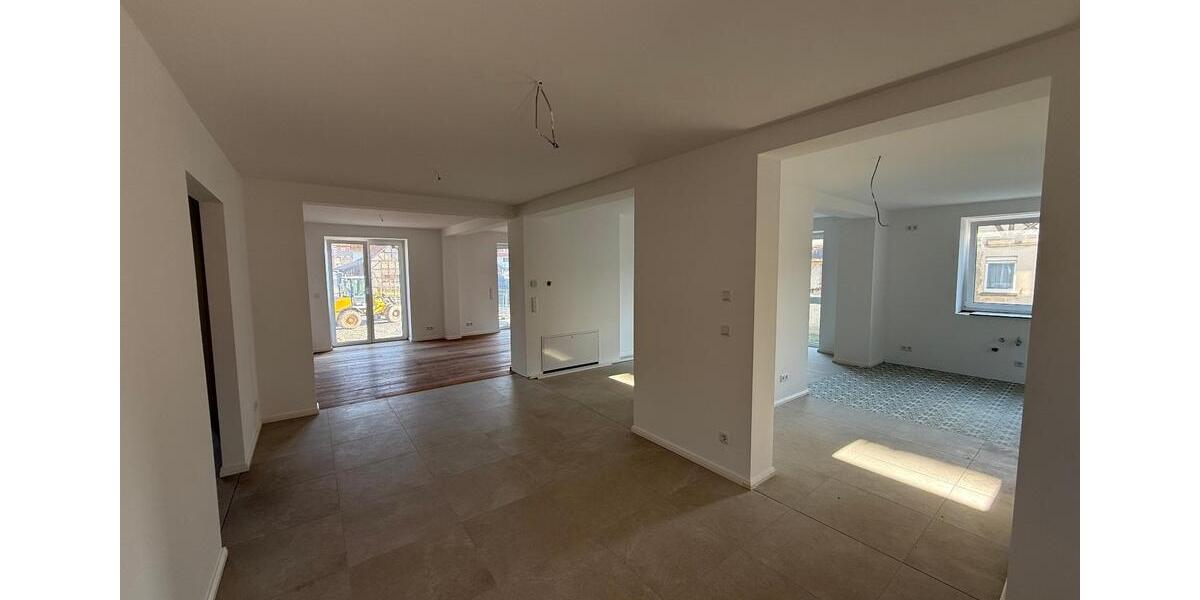 Etagenwohnung Spangenberg - 4 Zimmer, 136 m&sup2;, 1.340&euro; | Angebot:25806100