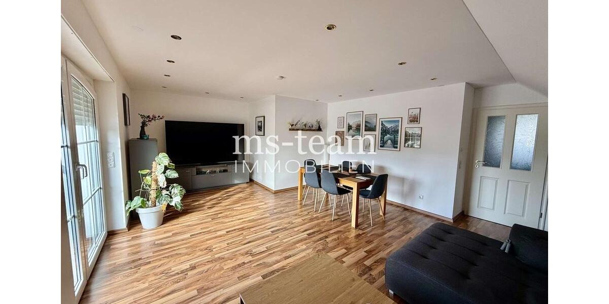 Etagenwohnung Kümmersbruck - 3.5 Zimmer, 110 m&sup2;, 950&euro; | Angebot:25990706