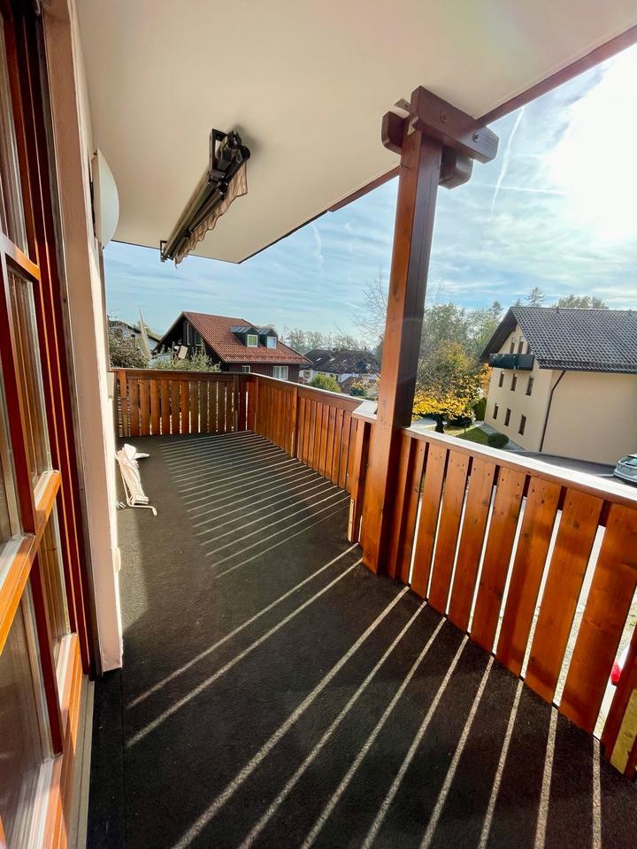 Sonnige 2-Zimmer Wohnung mit Balkon, EBK + Gartenanteil