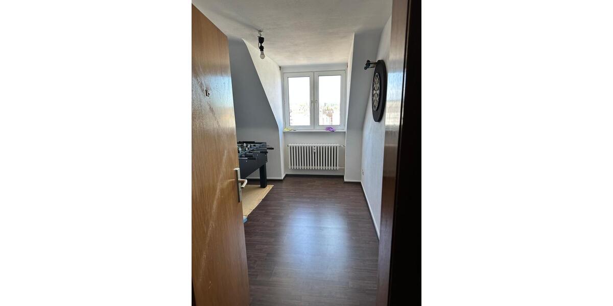 Wohnen auf Zeit Aachen Aachen-Mitte - 8 Zimmer, 180 m&sup2;, 380&euro; | Angebot:25883667