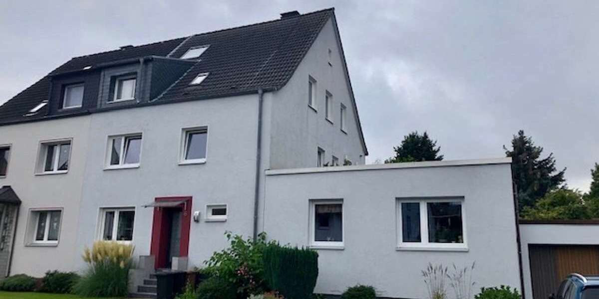 Etagenwohnung Bochum Querenburg - 2.5 Zimmer, 85 m&sup2;, 1.020&euro; | Angebot:26762538