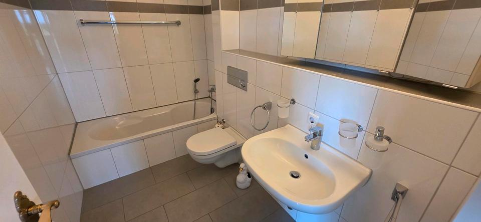 Etagenwohnung Wolfsburg - 2 Zimmer, 90 m&sup2;, 1.125&euro; | Angebot:26639343