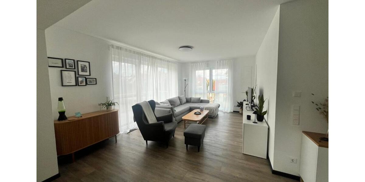 Etagenwohnung Wetter (Hessen) - 4 Zimmer, 115 m&sup2;, 1.300&euro; | Angebot:26210875