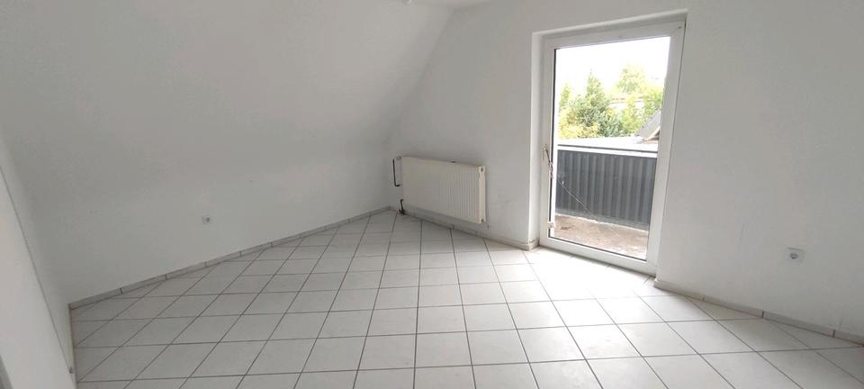 Etagenwohnung Steinau an der Straße - 3.5 Zimmer, 70 m&sup2;, 750&euro; | Angebot:26276560