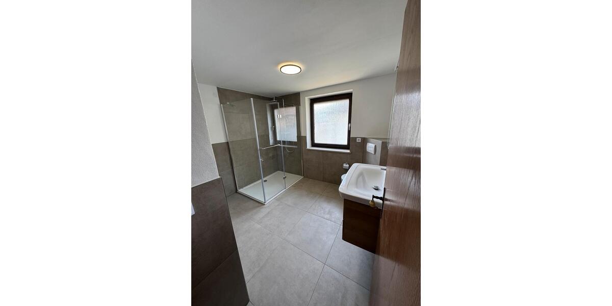 Etagenwohnung Mallersdorf-Pfaffenberg Pfaffenberg - 2.5 Zimmer, 78 m&sup2;, 830&euro; | Angebot:25934660