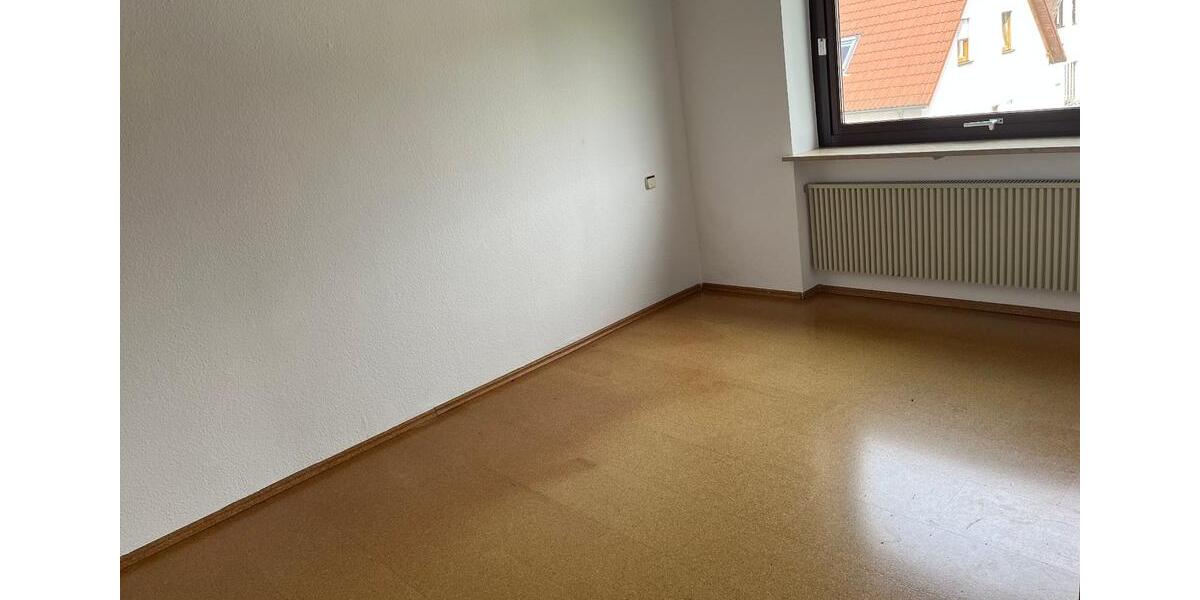 Etagenwohnung Forchheim - 4 Zimmer, 107 m&sup2;, 960&euro; | Angebot:25299680