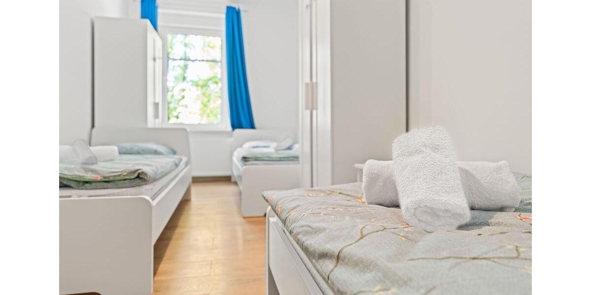 Hochparterre Falkensee - 12 Zimmer, 218 m&sup2;, 23&euro; | Angebot:26613286