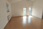 2 Zi. Wohnung mit LOGGIA und BALKON in Höchstadt SÜD