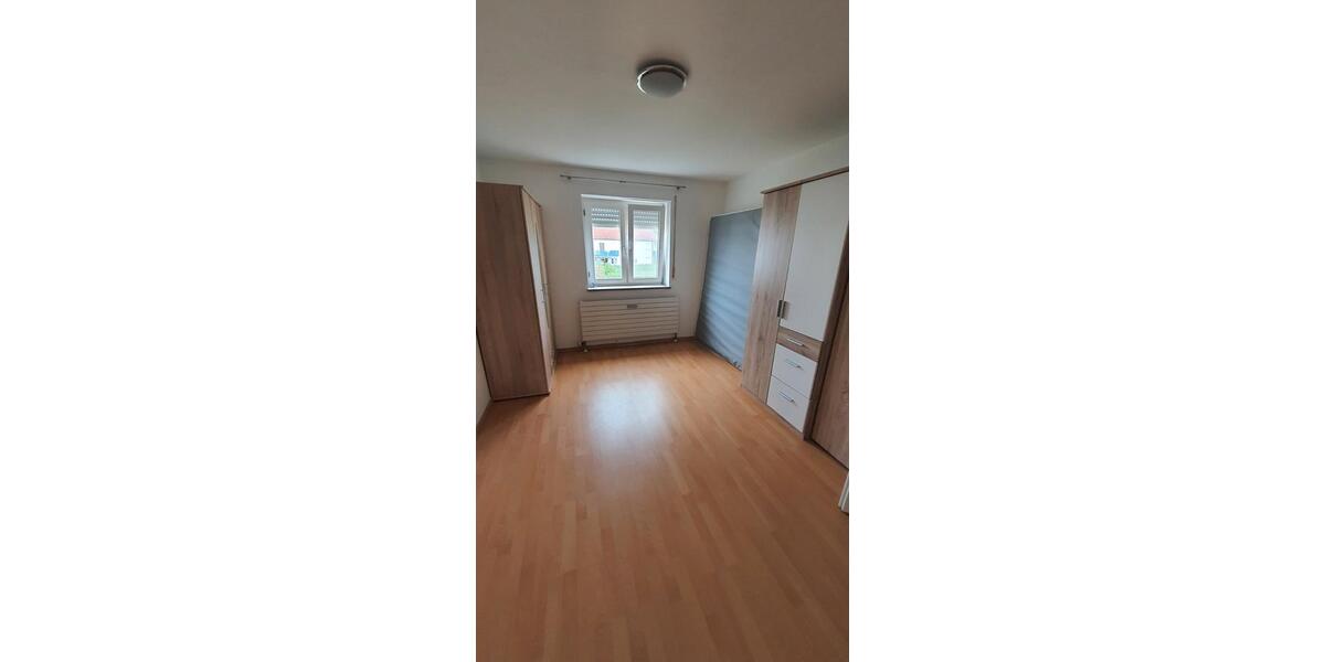 Etagenwohnung Wartenberg - 3 Zimmer, 90 m&sup2;, 1.050&euro; | Angebot:26532730