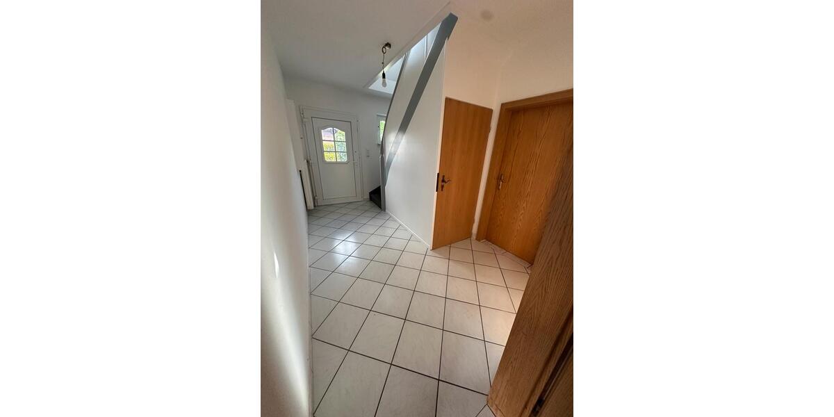 Doppelhaushälfte Saterland - 5 Zimmer, 147 m&sup2;, 1.100&euro; | Angebot:26698293