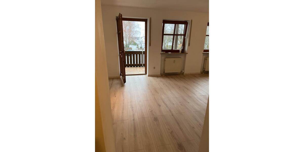 Erdgeschoßwohnung Deggendorf - 3 Zimmer, 67 m&sup2;, 800&euro; | Angebot:25171650