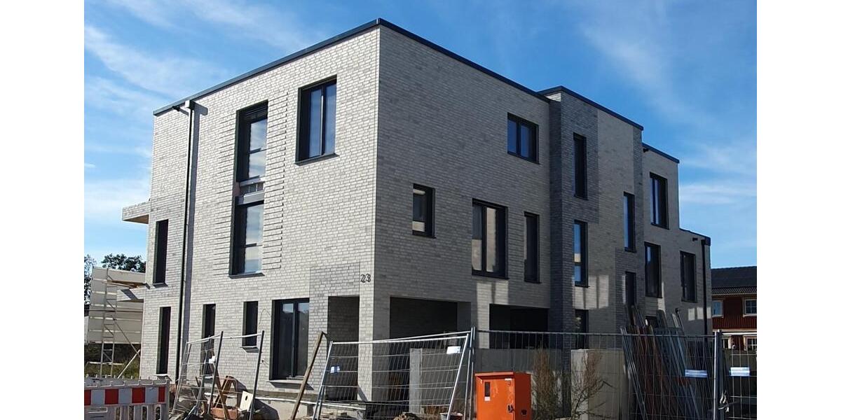 Exklusive 83,50 m² Neubauwohnung, Balkon, Tiefgarage, KfW 40 3 zimmer