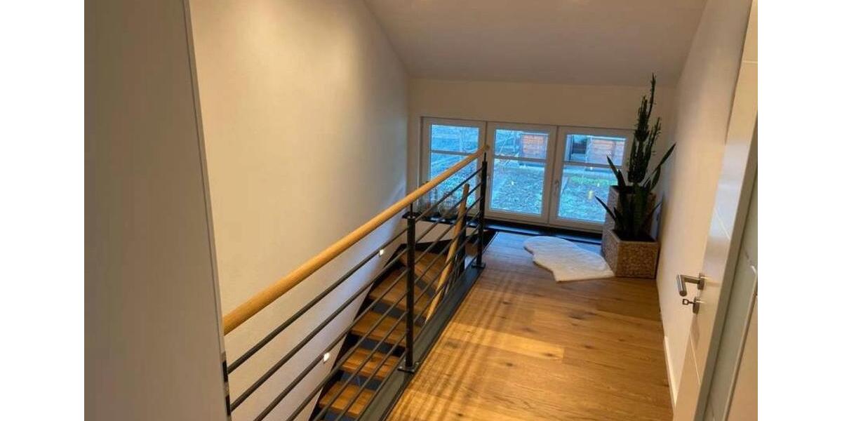 Dachgeschoßwohnung Ruderting - 4 Zimmer, 120 m&sup2;, 950&euro; | Angebot:25935688