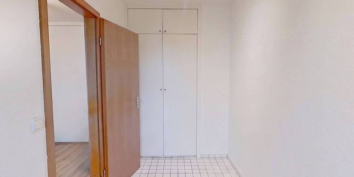 Etagenwohnung Düsseldorf Hellerhof - 3 Zimmer, 79 m&sup2;, 1.048&euro; | Angebot:26740552