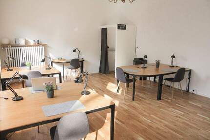 Schönes und stilvoll möbliertes Büro mit Teeküche in Sülz - All-in-Miete zimmer