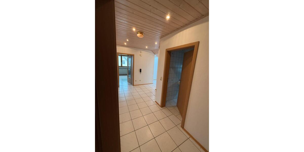 Dachgeschoßwohnung Wernberg-Köblitz Köblitz - 3 Zimmer, 127 m&sup2;, 980&euro; | Angebot:26049406