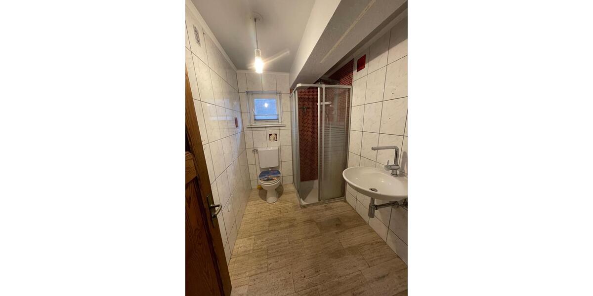 Etagenwohnung Calden - 9 Zimmer, 250 m&sup2;, 1.150&euro; | Angebot:24835525