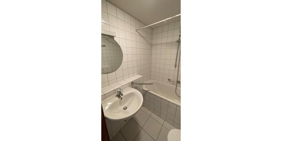 Dachgeschoßwohnung Karlsruhe - 2 Zimmer, 45 m&sup2;, 450&euro; | Angebot:26705158