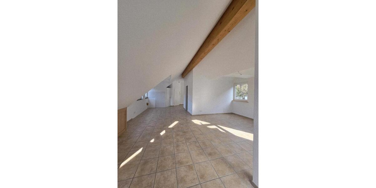 Dachgeschoßwohnung Bad Münstereifel - 2 Zimmer, 81 m&sup2;, 990&euro; | Angebot:24832786