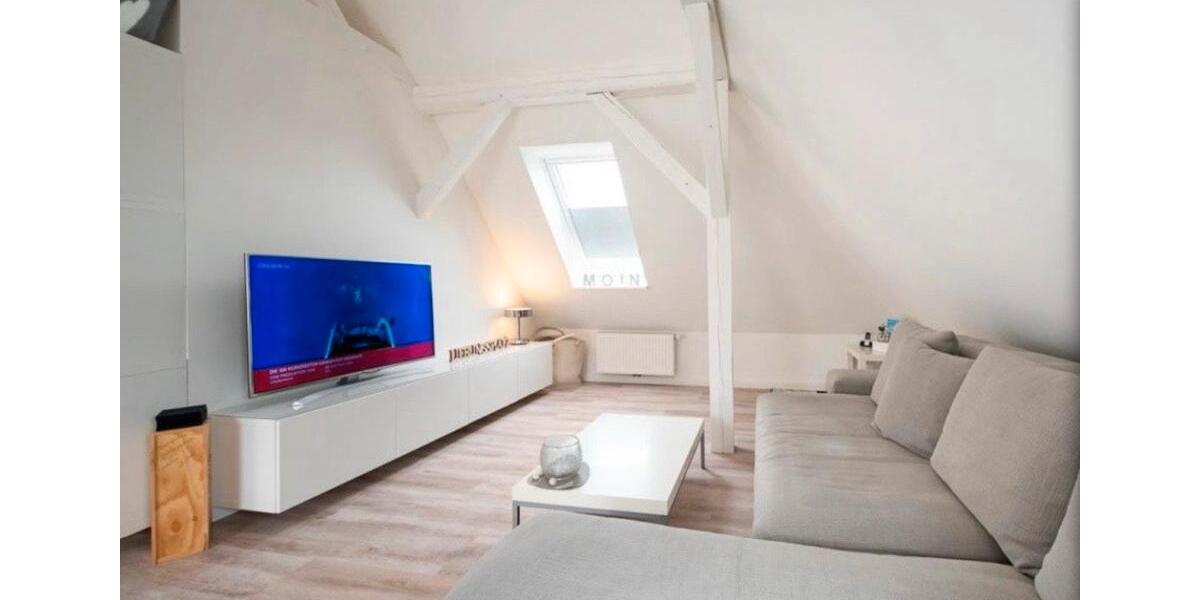 Dachgeschoßwohnung Lübeck Alt-Travemünde / Rönnau - 1.5 Zimmer, 48 m&sup2;, 1.250&euro; | Angebot:24497247