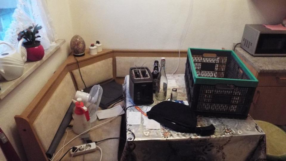 HofSaale 2-Zimmer , Küche , Bad mit eventueller GArtennutzung 2 zimmer