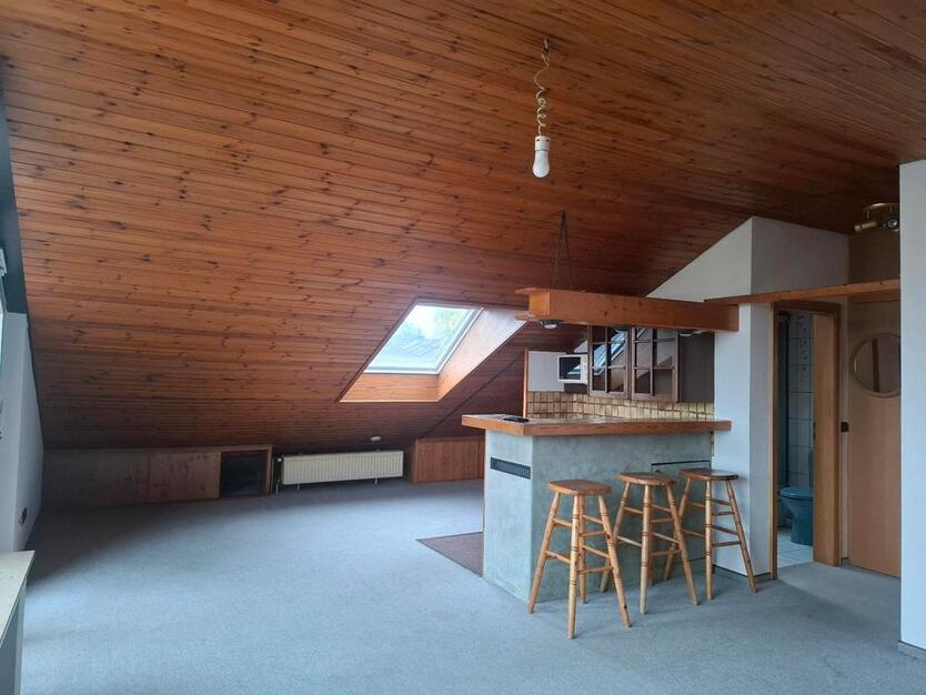 Schöne DG Mietwohnung , 1 Zimmer Vogelsang zimmer