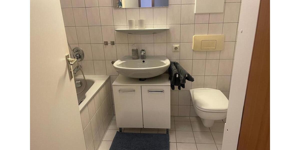 2-Zimmerwohnung mit Balkon, TV, Wlan, BadWc, Küche, Doppelbett, Essplatz, Waschmaschine, Trockner und Parkplatz 2 zimmer