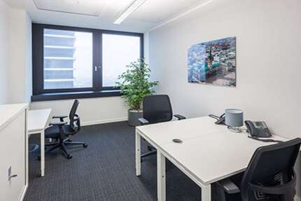 Büro in Hamburg 989 € 17 m²