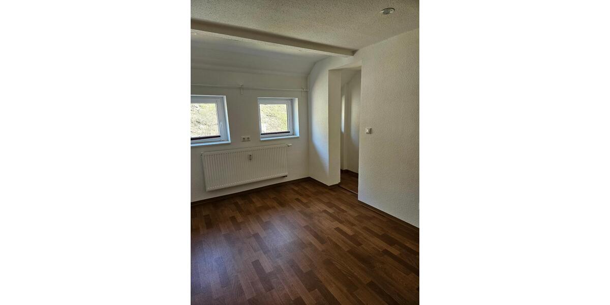 Dachgeschoßwohnung Raschau-Markersbach Markersbach - 3 Zimmer, 55 m&sup2;, 356&euro; | Angebot:26620097