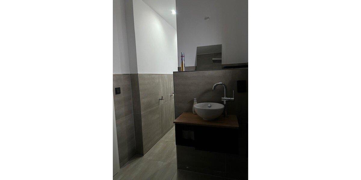 Etagenwohnung Lippstadt Overhagen - 1 Zimmer, 28 m&sup2;, 300&euro; | Angebot:26084391