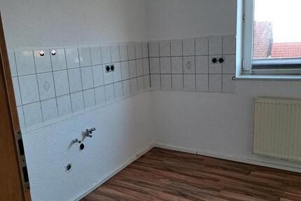 Wohnung Bad Neustadt an der Saale - 4 Zimmer, 90 m&sup2;, 895&euro; | Angebot:25080710