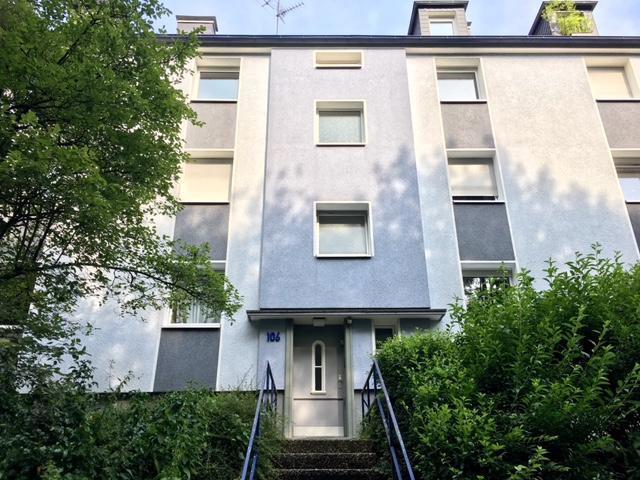 Frisch renovierte 3-Zi.-Whg. mit Tageslichtbad und Balkon zimmer
