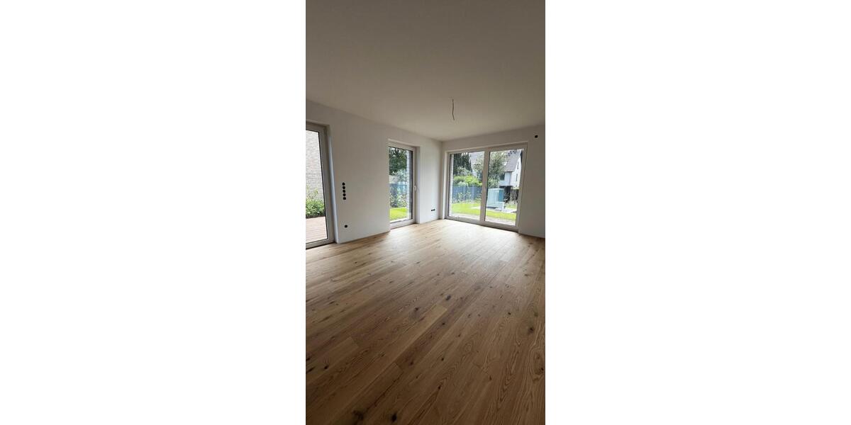 Erdgeschoßwohnung Halle - 3 Zimmer, 81 m&sup2;, 1.250&euro; | Angebot:26459555